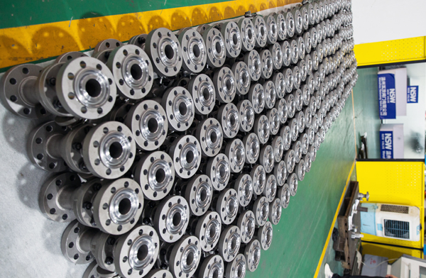 NSW industrial ball valve factory and high-precision CNC manufacturing line in China NSW industrial ball valve factory and high-precision CNC manufacturing line in China